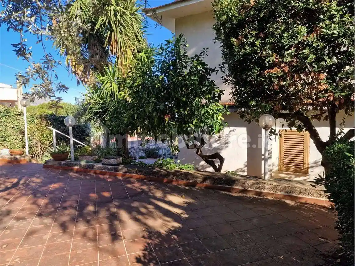 Villa in vendita a Carini