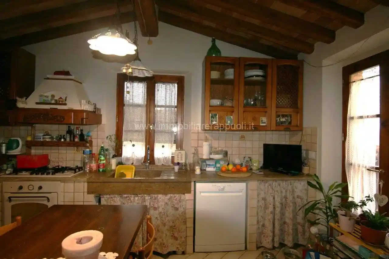 Appartamento in vendita a Sinalunga