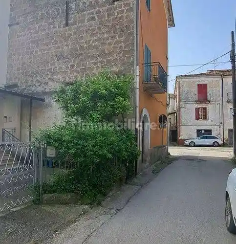 Terratetto unifamiliare via Dante Alighieri 49, Centro, Vairano Patenora - foto 2