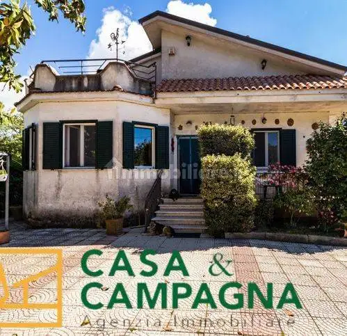 Villa in vendita a Roccamonfina