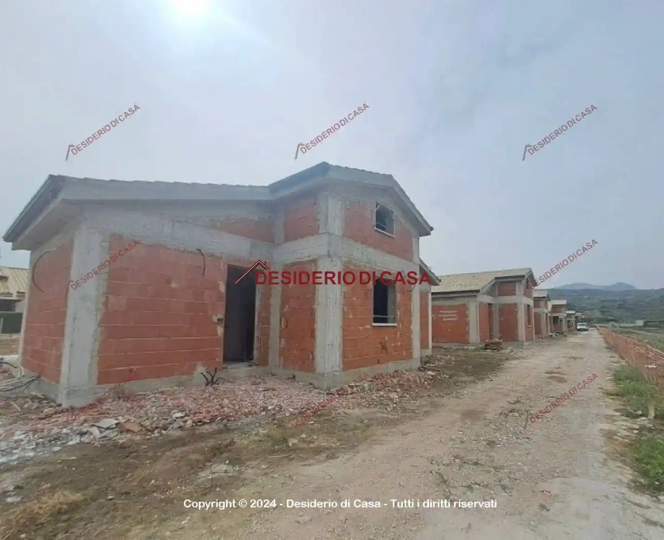 Villa in vendita a Campofelice di Roccella