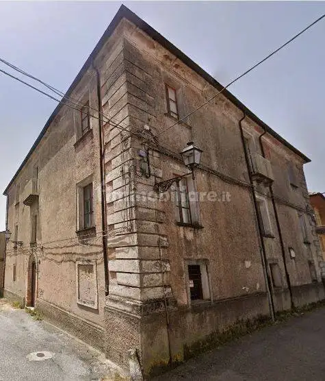 Palazzo - Edificio in vendita a Soveria Mannelli