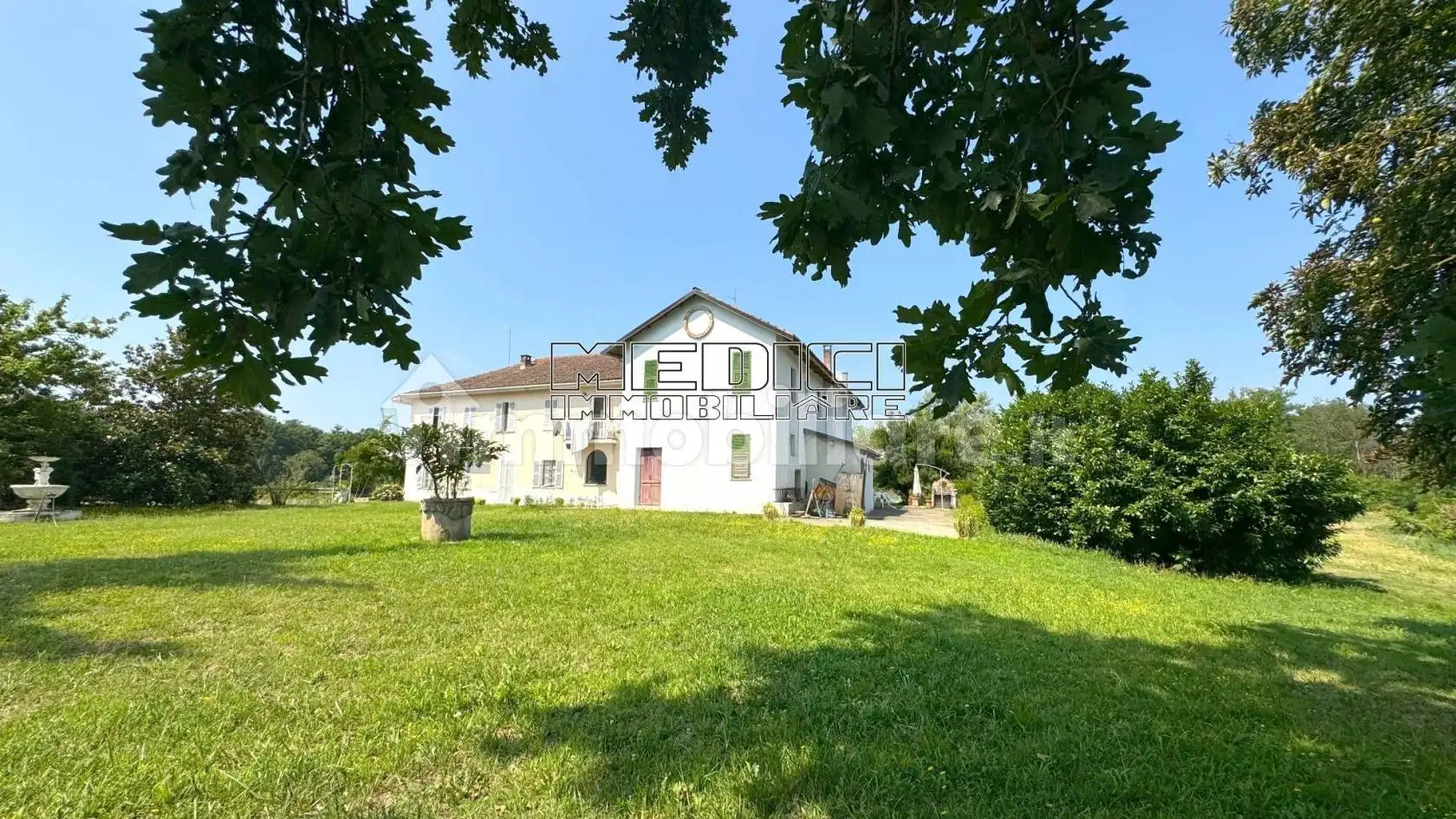 Rustico - Casale in vendita a Asti