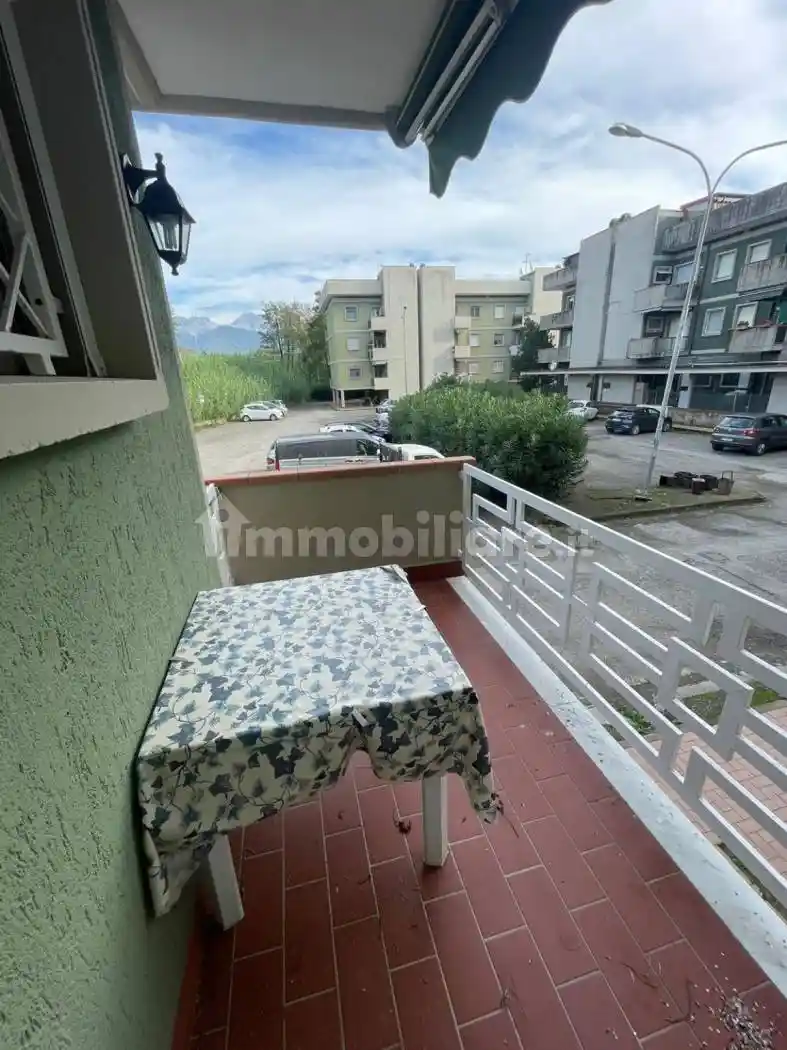 Appartamento in vendita a Luni