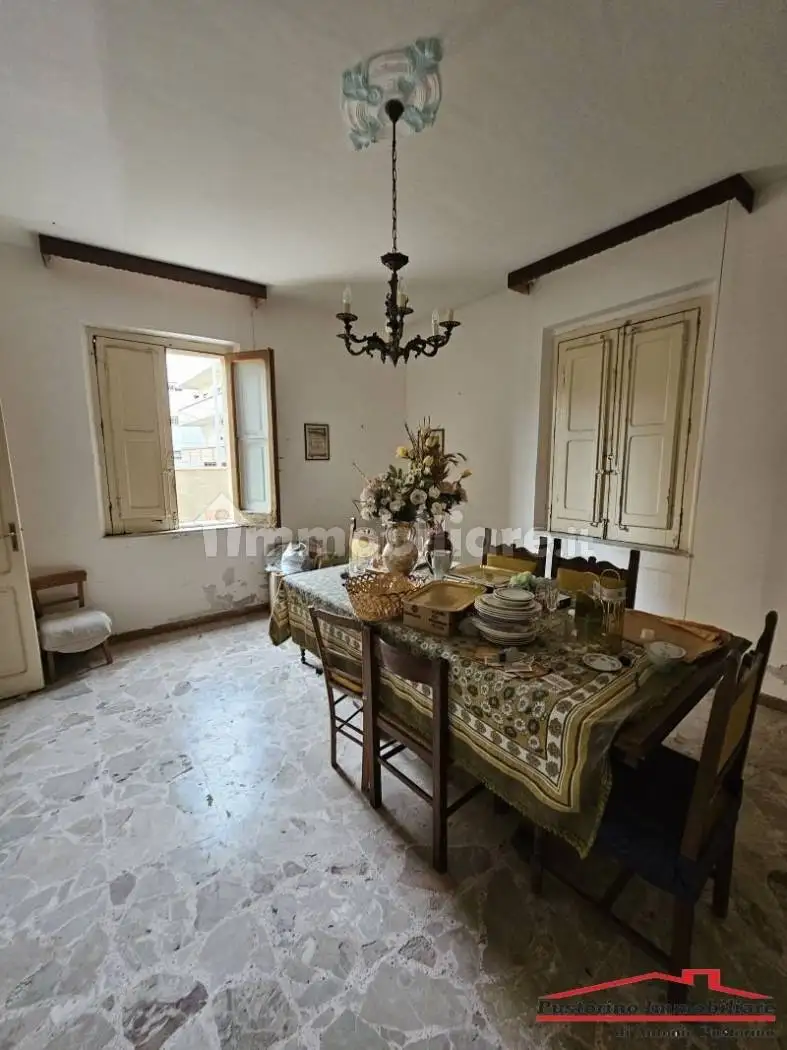 Casa indipendente in vendita a Reggio Calabria