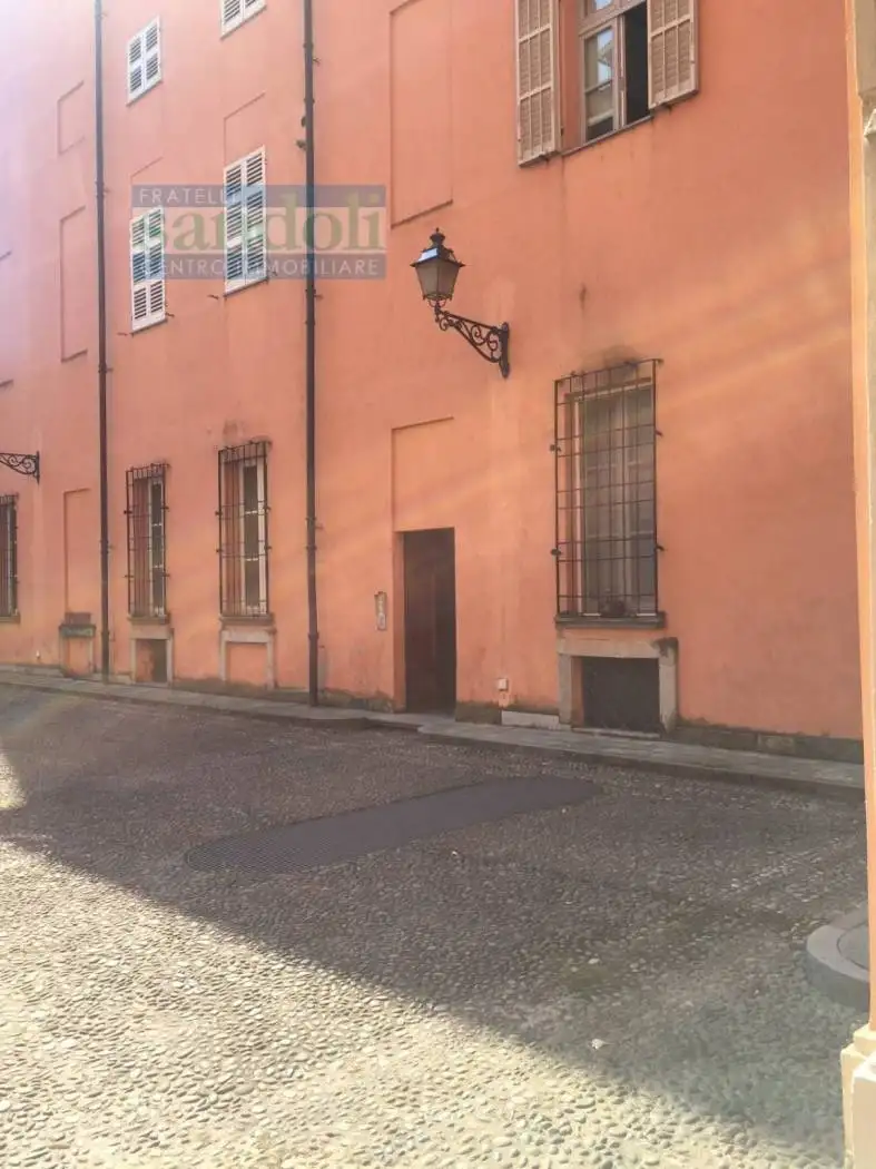 Appartamento in affitto a Vercelli