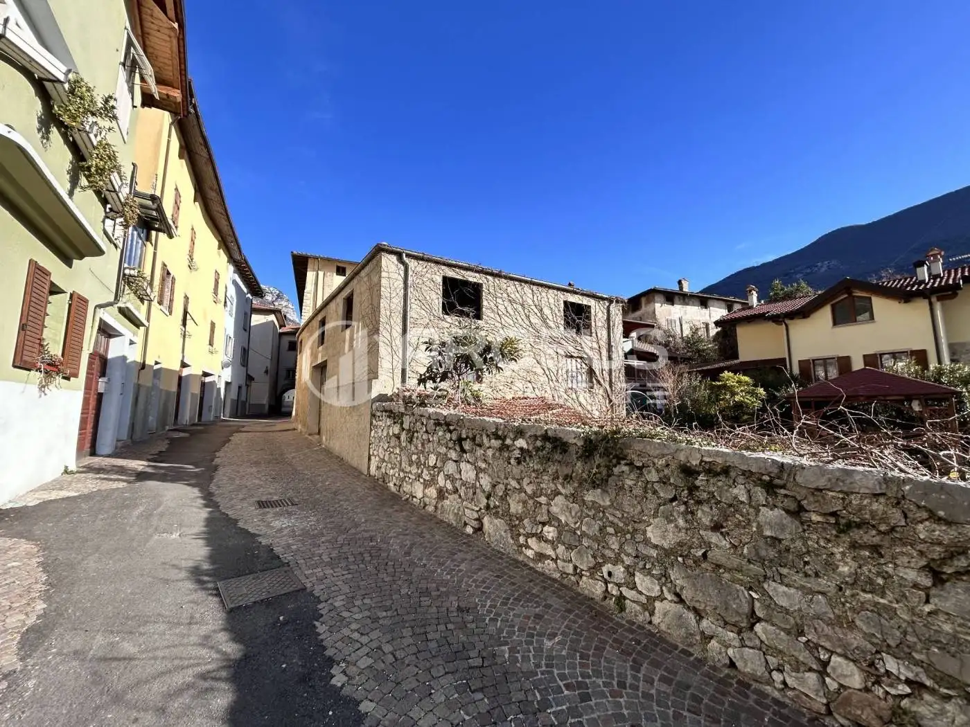 Rustico - Casale in vendita a Madruzzo