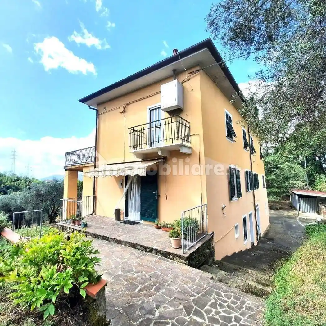 Villa in vendita a La Spezia