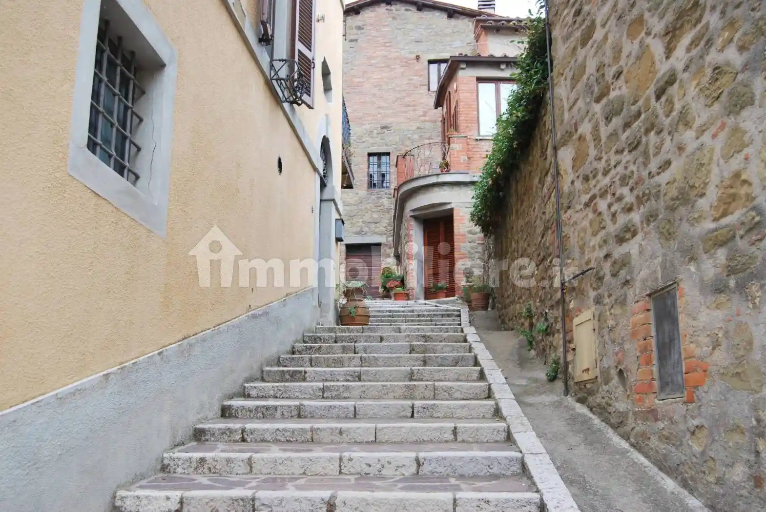 Casa indipendente in vendita a Passignano sul Trasimeno