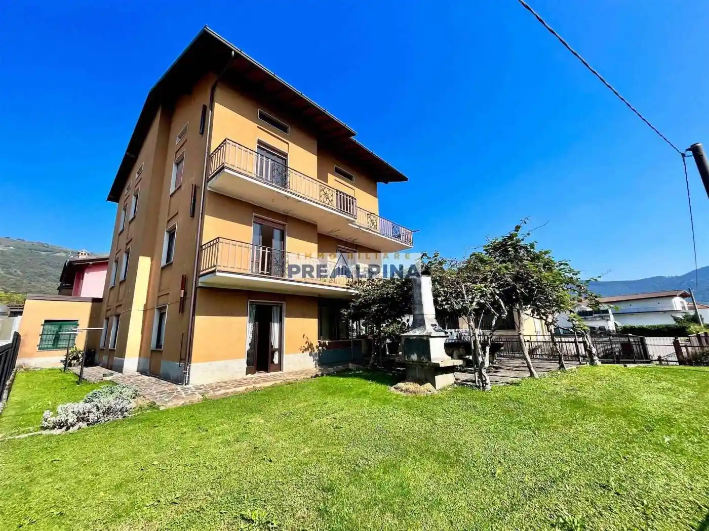 Villa in vendita a Casnigo