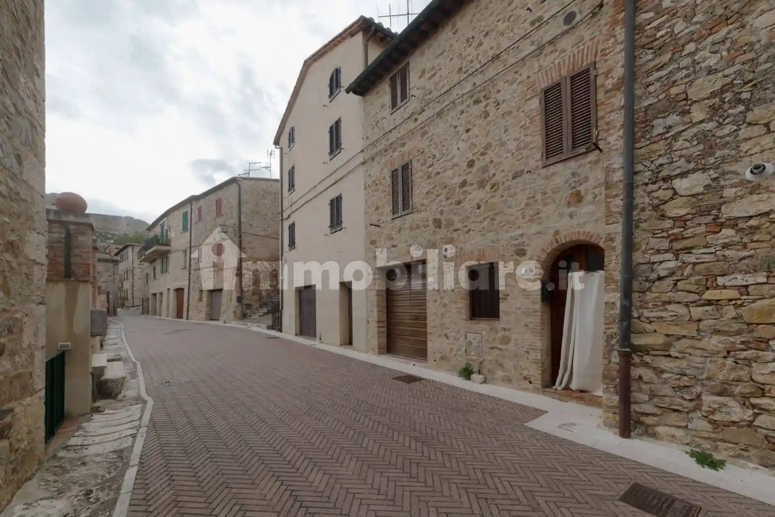Casa indipendente in vendita a Castiglione d'Orcia