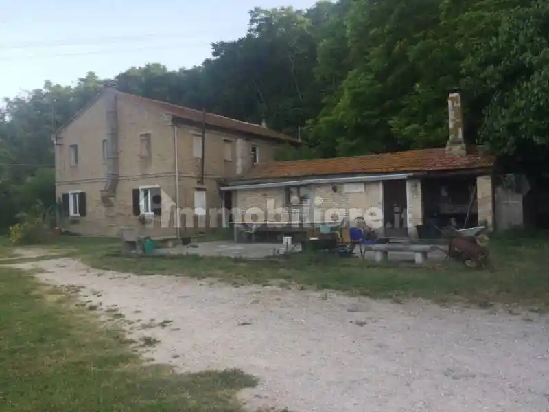 Terratetto unifamiliare 340 m², buono stato, Montesicuro, Ancona - foto 2