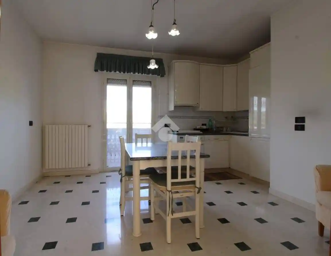 Quadrilocale viale Bovio 138, Centro, Teramo - foto 2