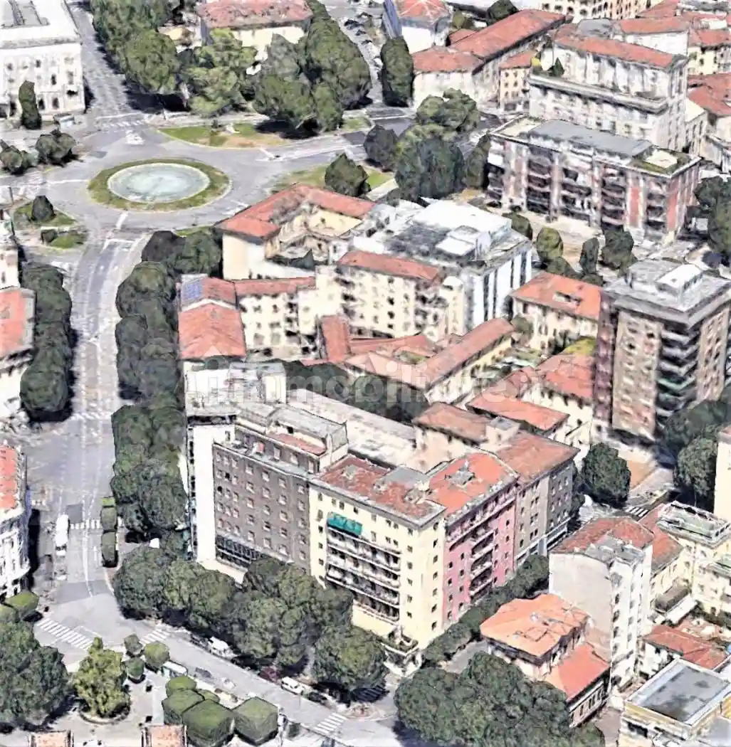 Palazzo - Edificio in vendita a Brescia