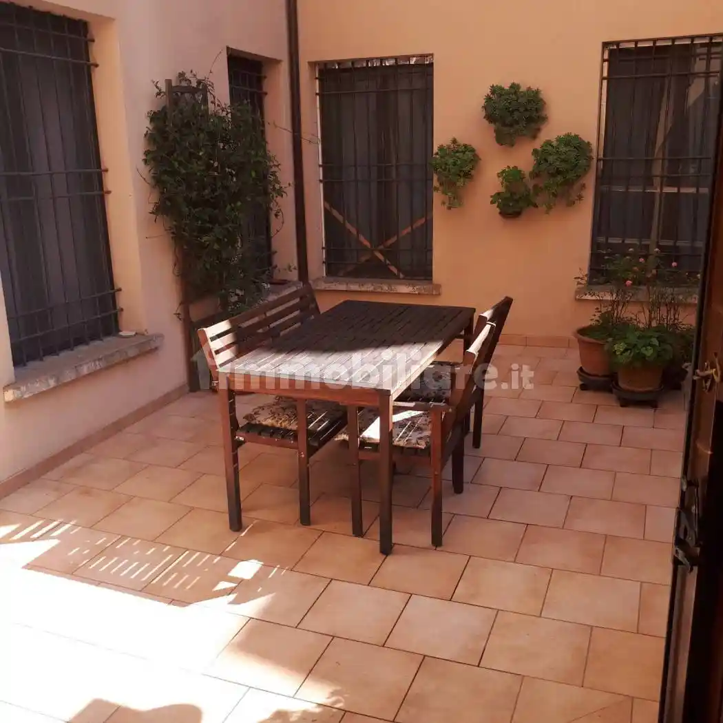 Appartamento in affitto a Bologna