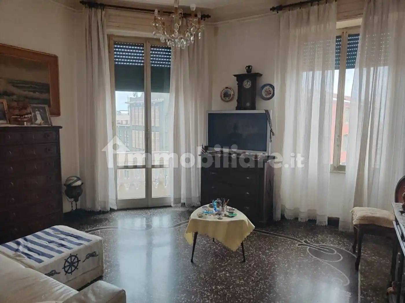 Appartamento in vendita a Genova