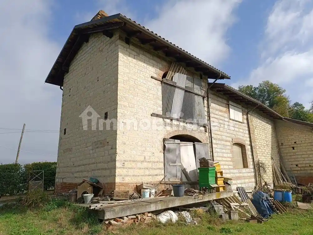 Rustico - Casale in vendita a Cerrina Monferrato