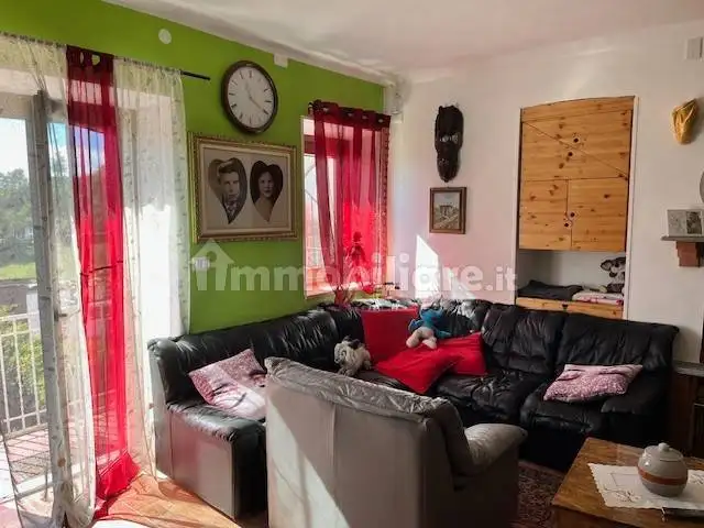 Villa in vendita a Cinzano