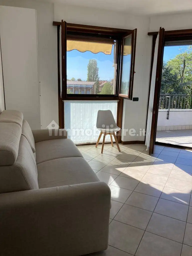 Appartamento in affitto a Rho