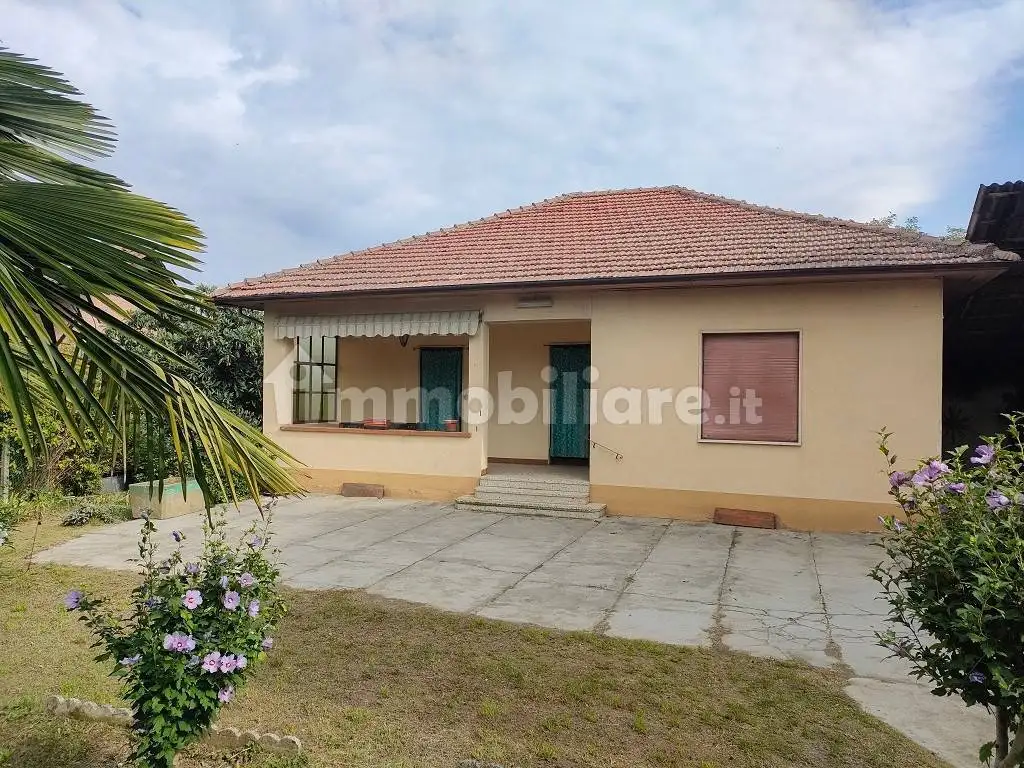 Villa in vendita a Piea