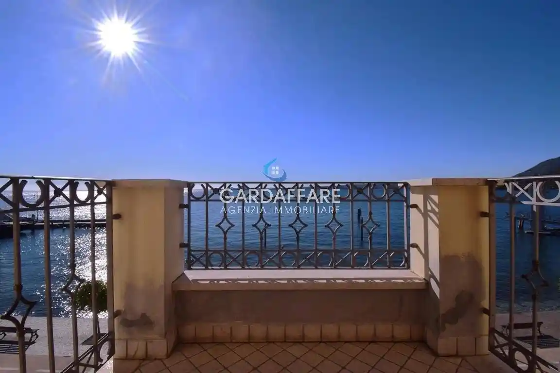 Appartamento in vendita a Toscolano-Maderno