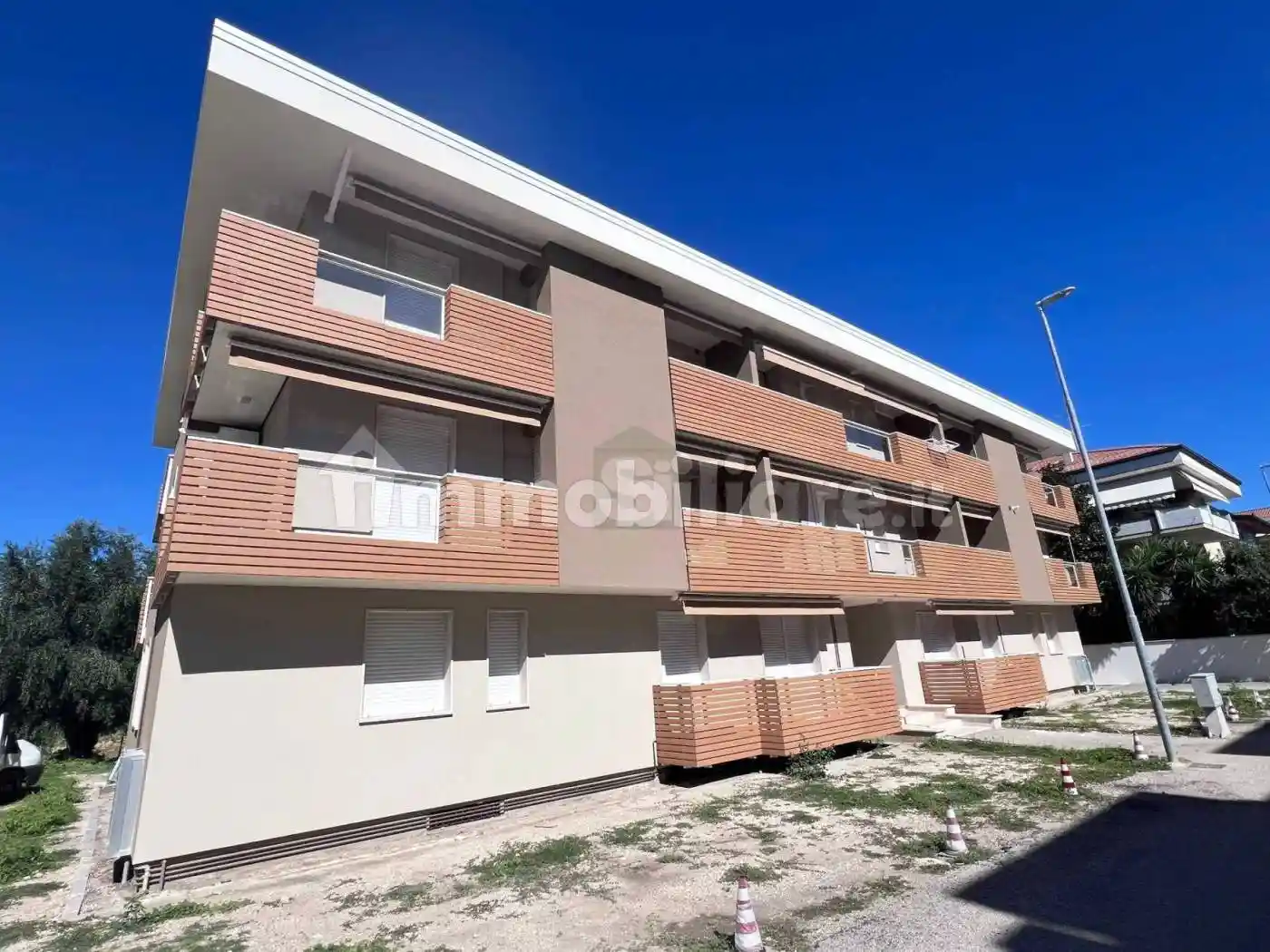 Quadrilocale via Venezia, Lungomare Marconi, Alba Adriatica - foto 2