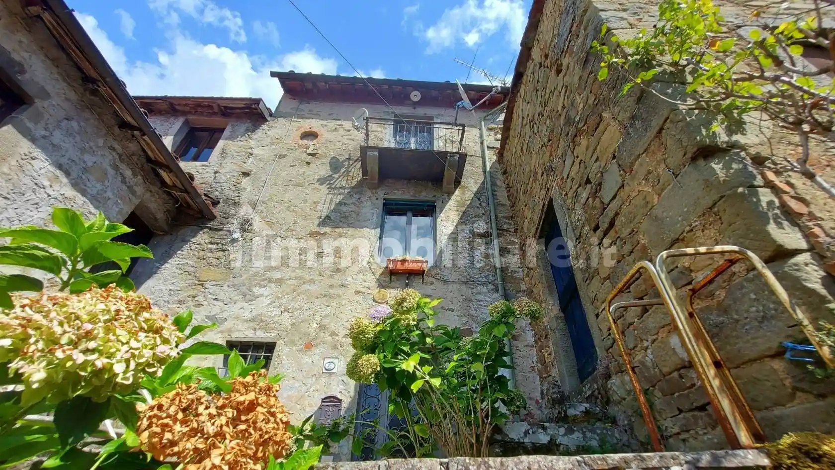Casa indipendente in vendita a Bagni di Lucca