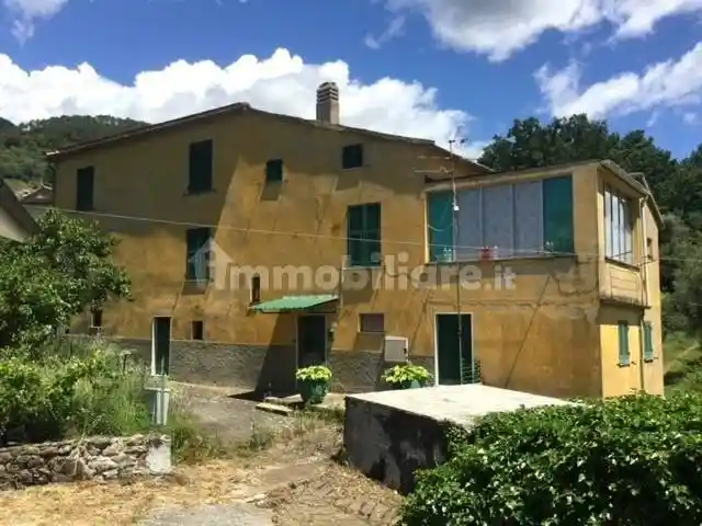 Villa in vendita a Castiglione Chiavarese