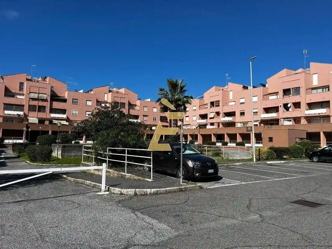 Quadrilocale via Vincenzo Petra, Dragona, Roma - foto 4