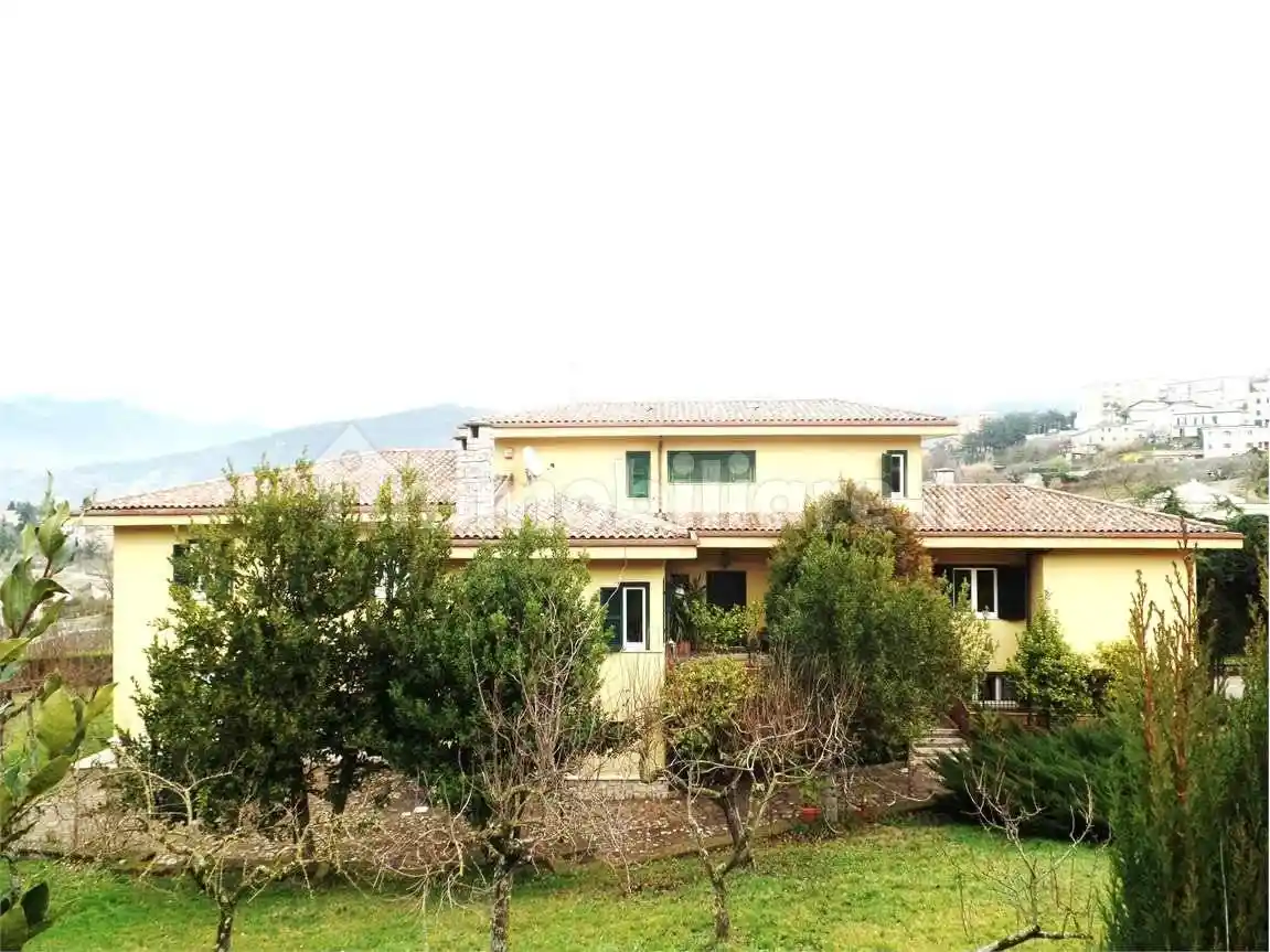 Villa in vendita a Alatri