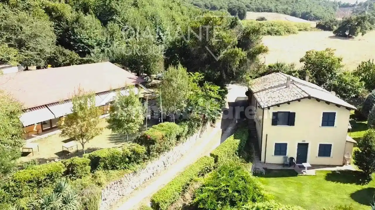 Rustico - Casale in vendita a Valentano