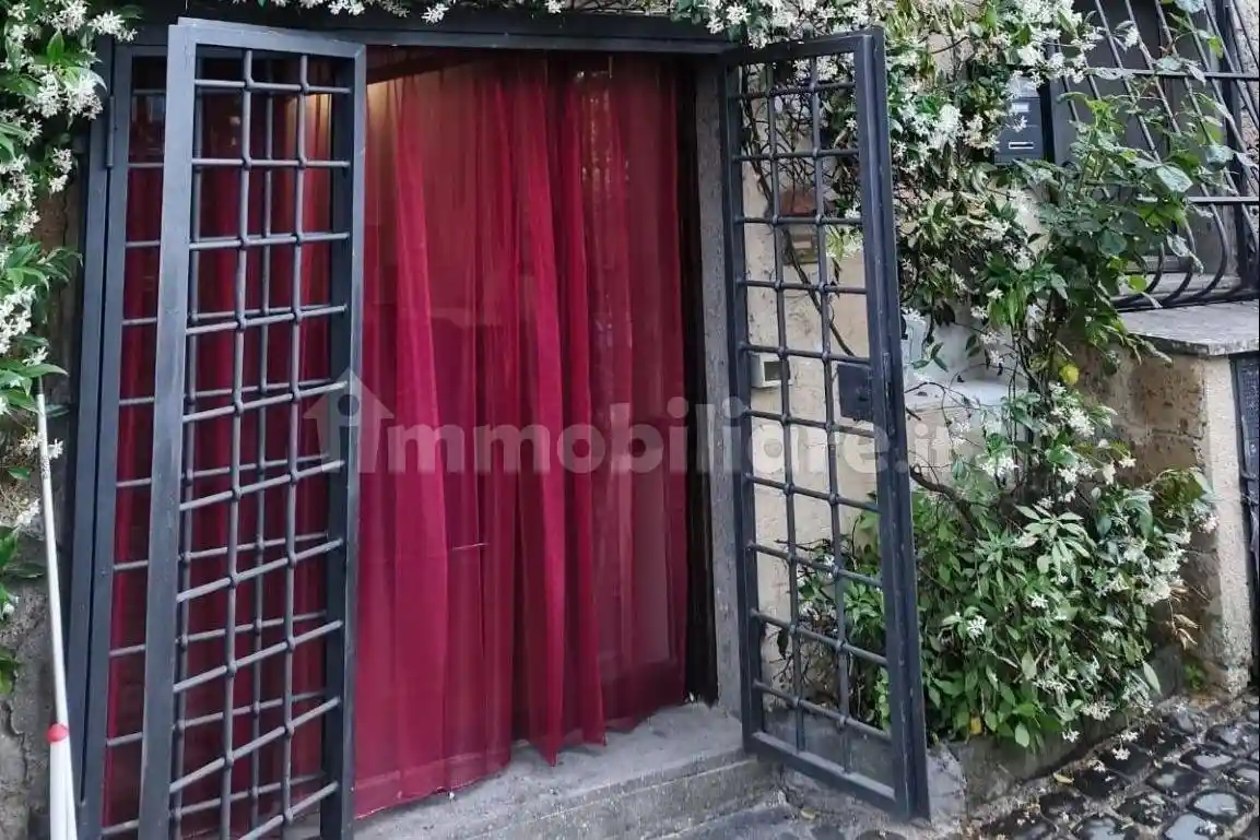 Appartamento in vendita a Capranica