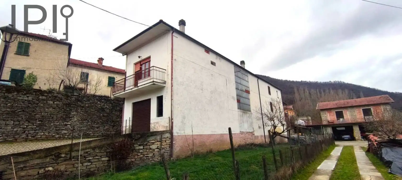 Casa indipendente in vendita a Pezzolo Valle Uzzone