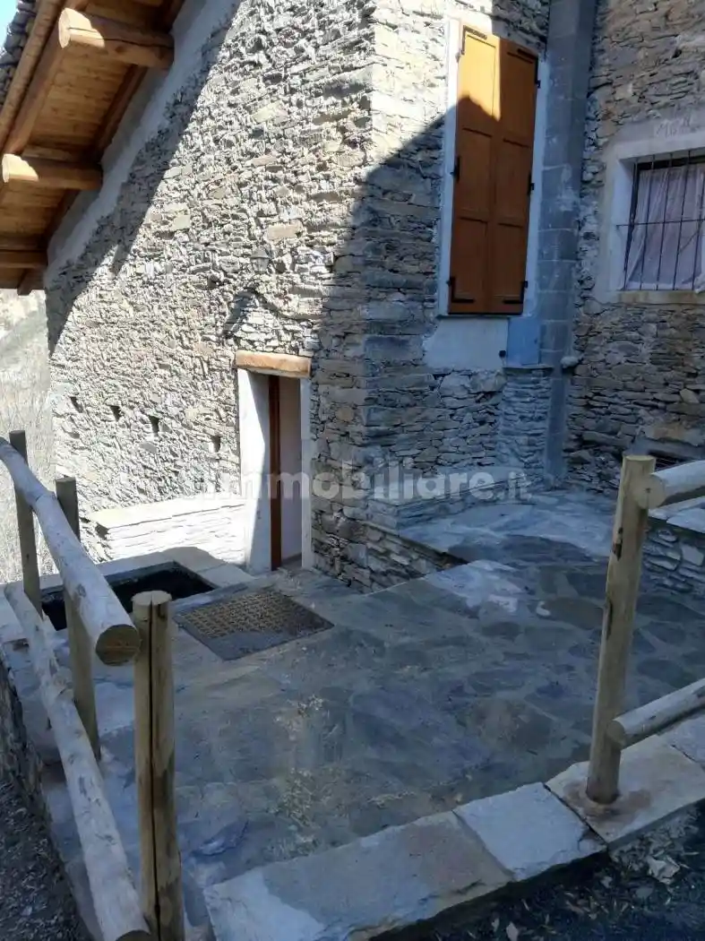 Rustico - Casale in affitto a Castelmagno