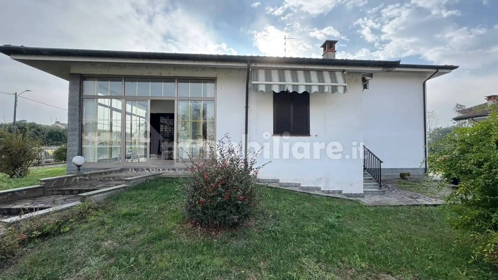 Villa in vendita a Mortara