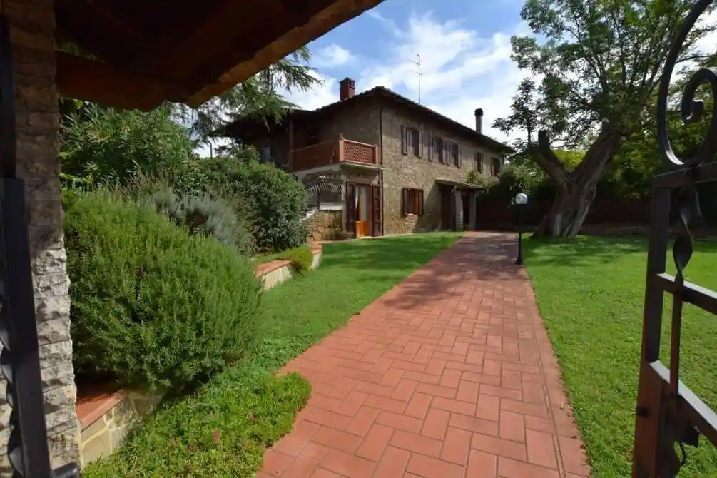 Villa in vendita a Poggibonsi