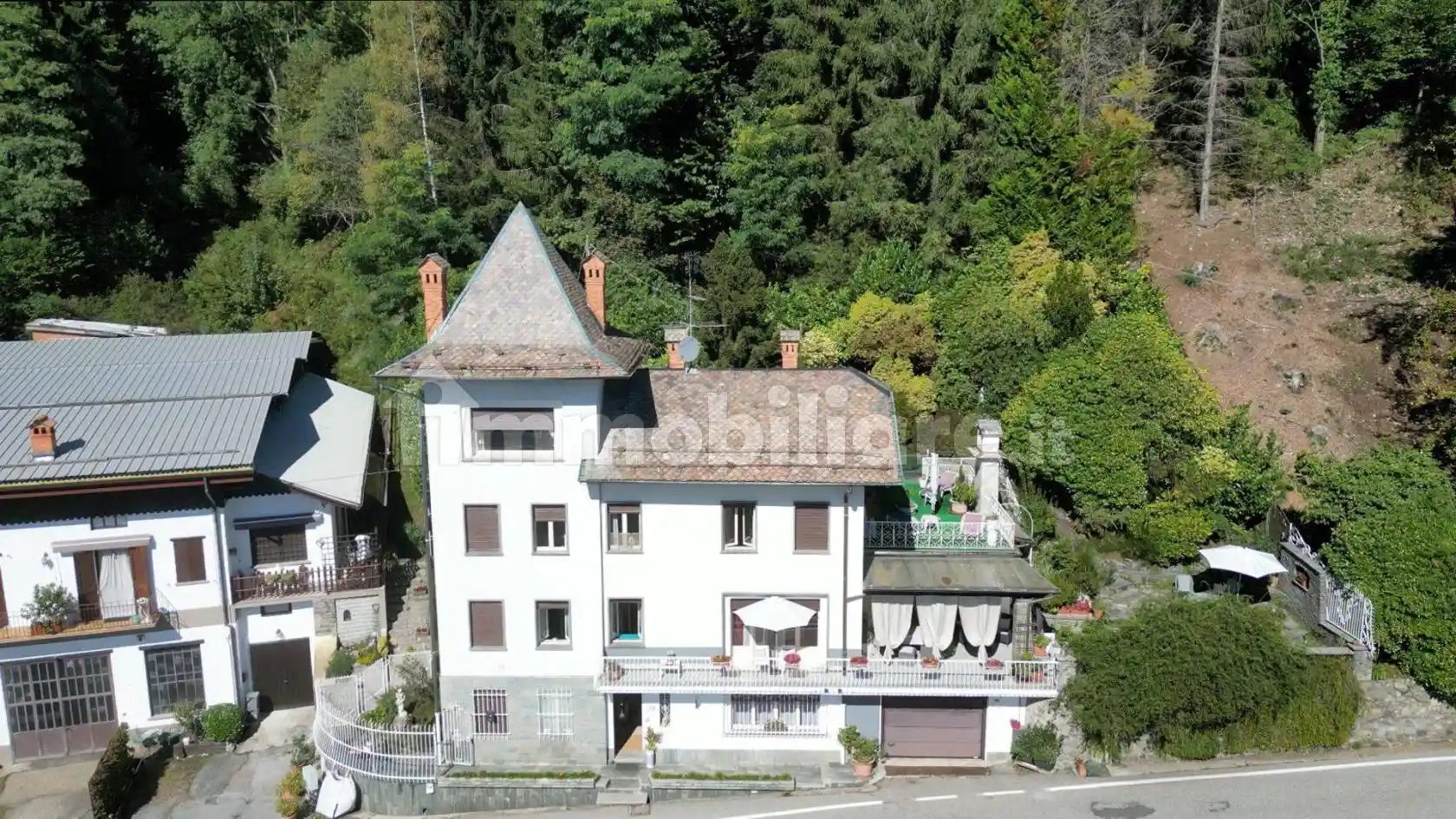 Villa in vendita a Valdilana