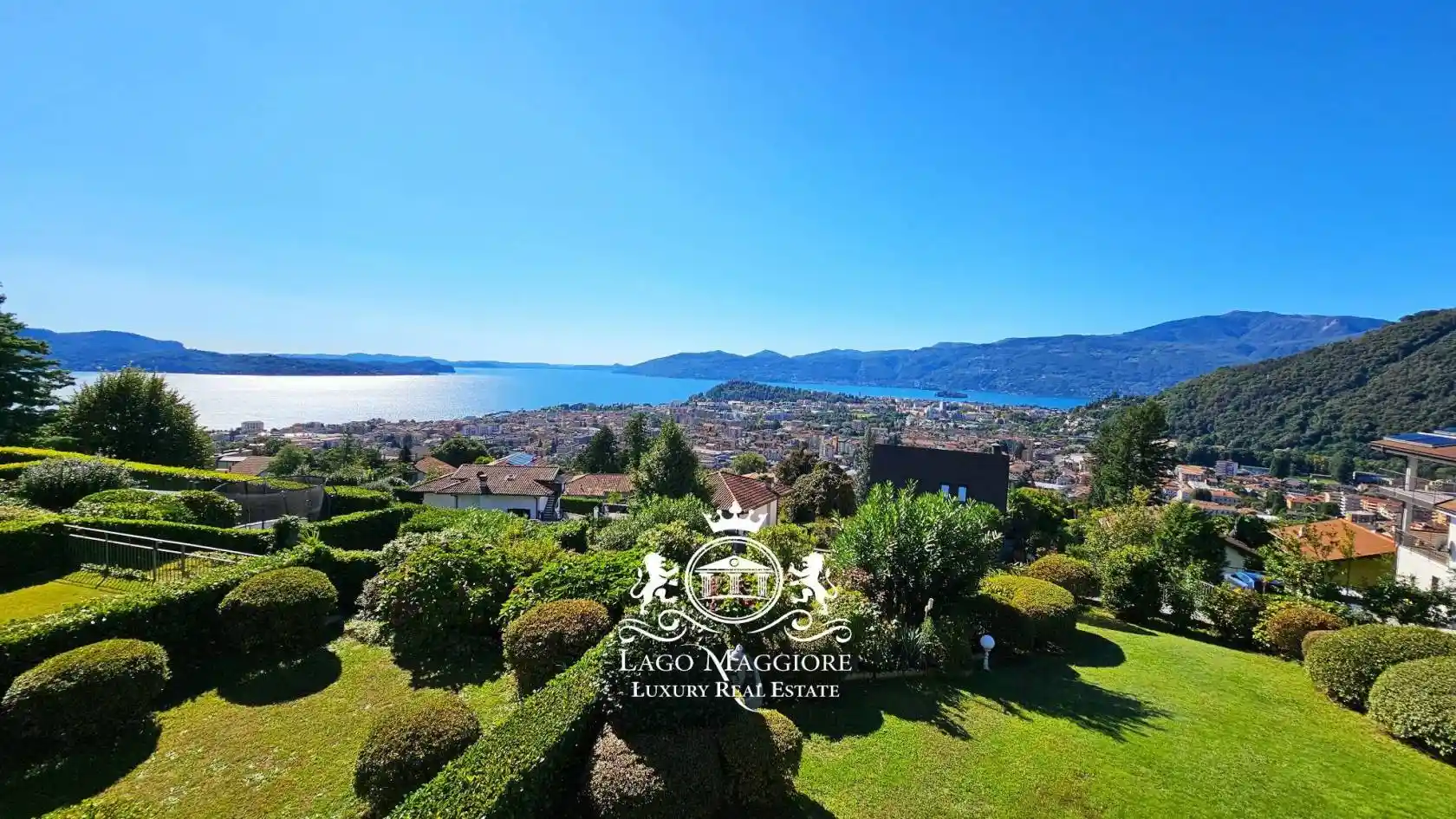Villa in vendita a Verbania