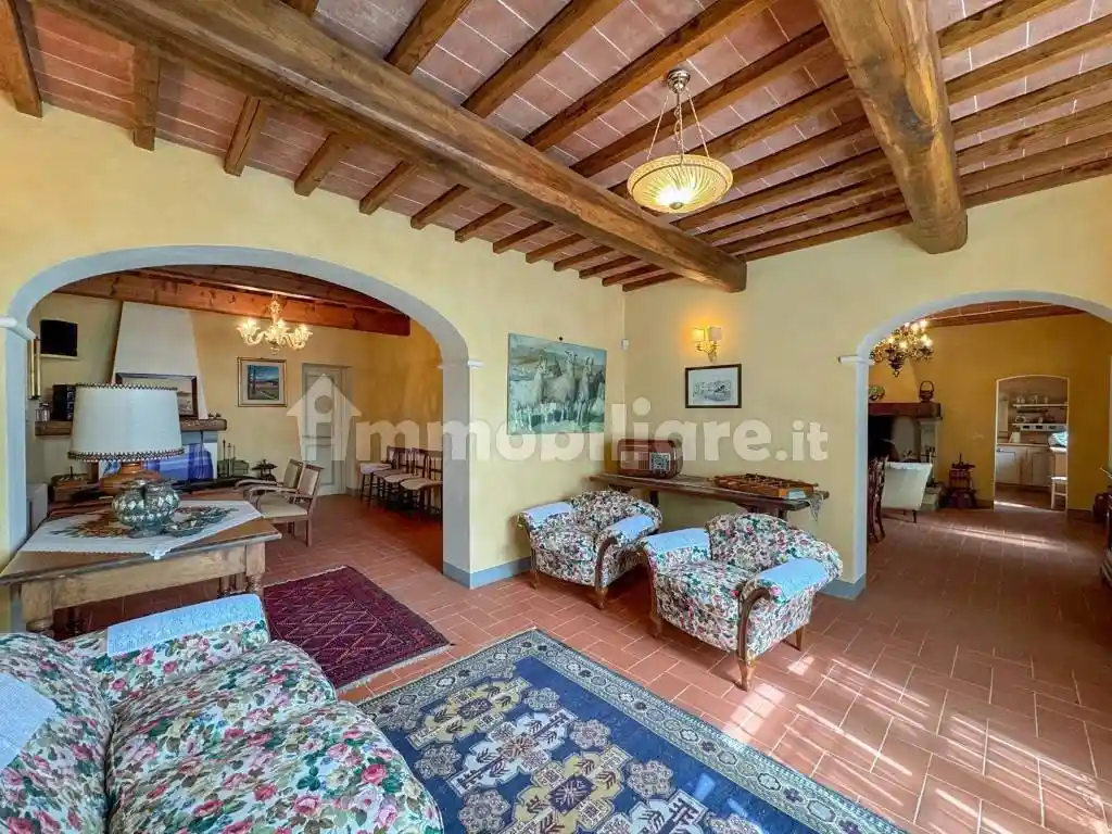 Rustico - Casale in vendita a Carmignano