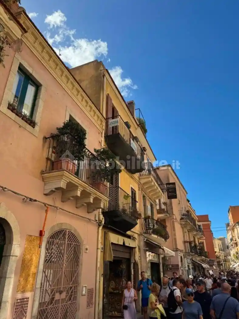Appartamento in vendita a Taormina