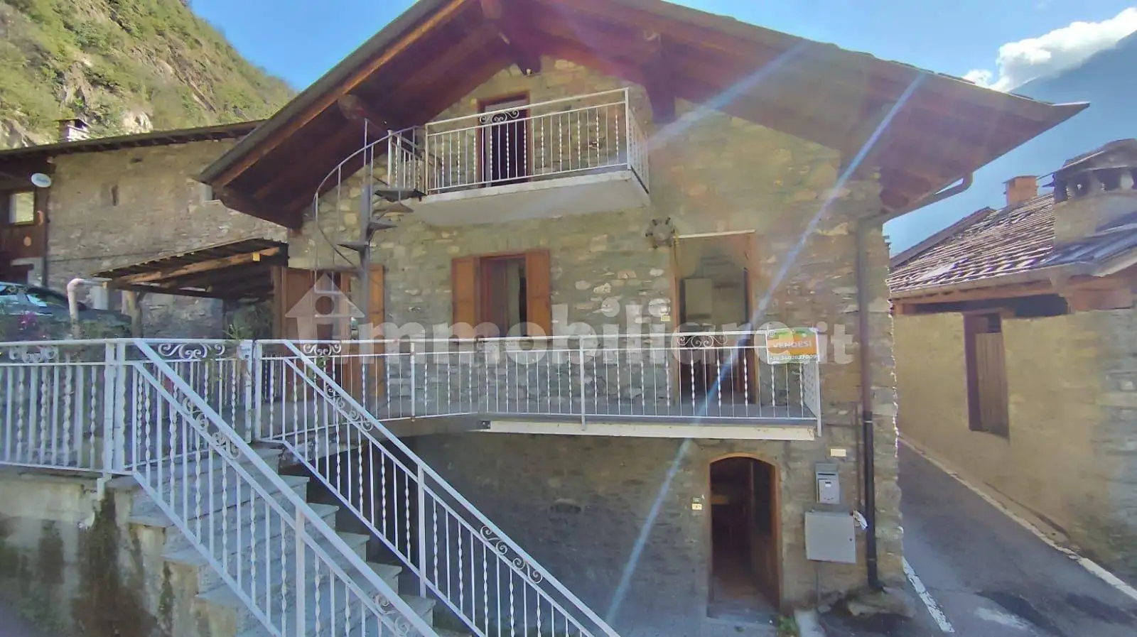 Casa indipendente in vendita a Arnad