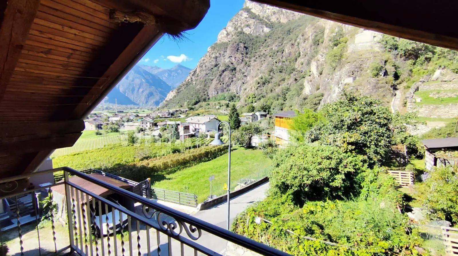 Terratetto unifamiliare frazione Sisan 15, Centro, Arnad - foto 3