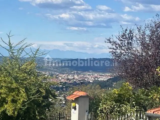 Appartamento in vendita a Rodello