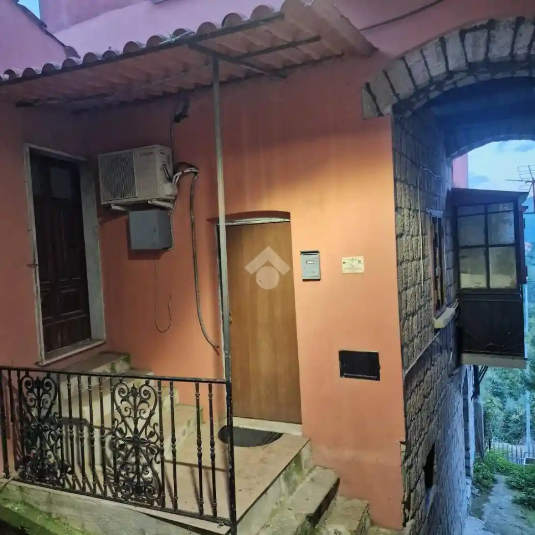 Casa indipendente in vendita a Campoli del Monte Taburno