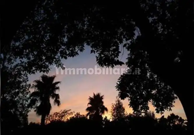 Palazzo - Edificio in vendita a Brindisi