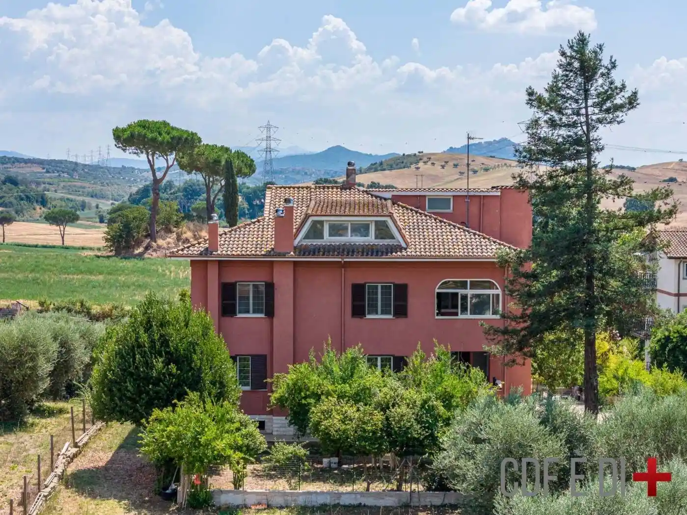 Villa in vendita a Palombara Sabina