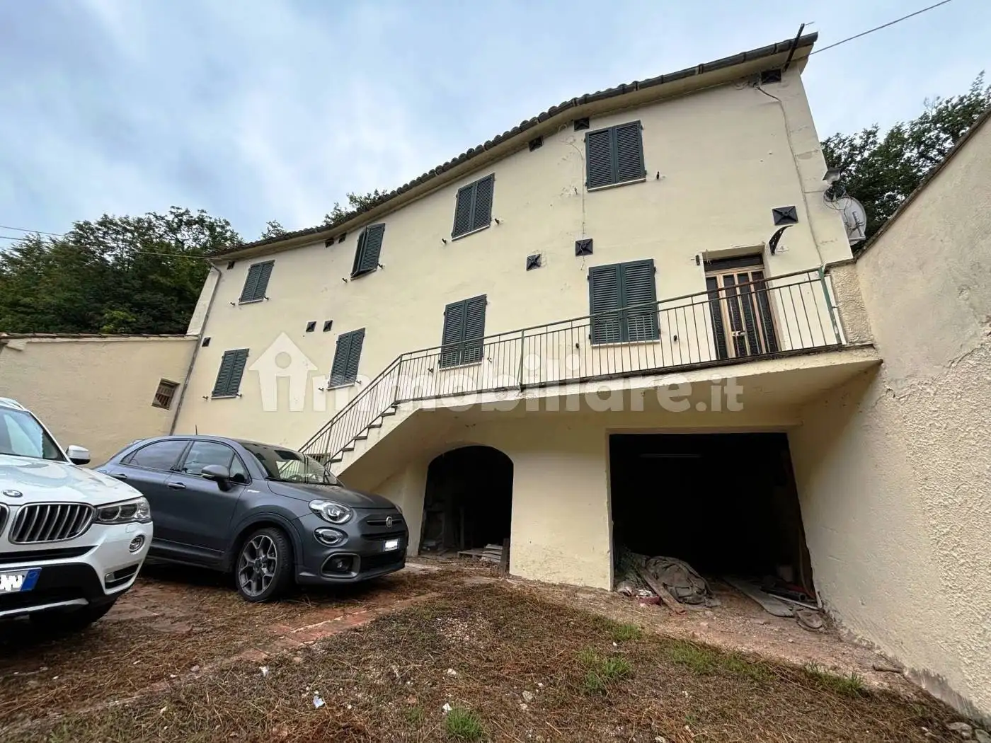 Casa indipendente in vendita a Serrapetrona