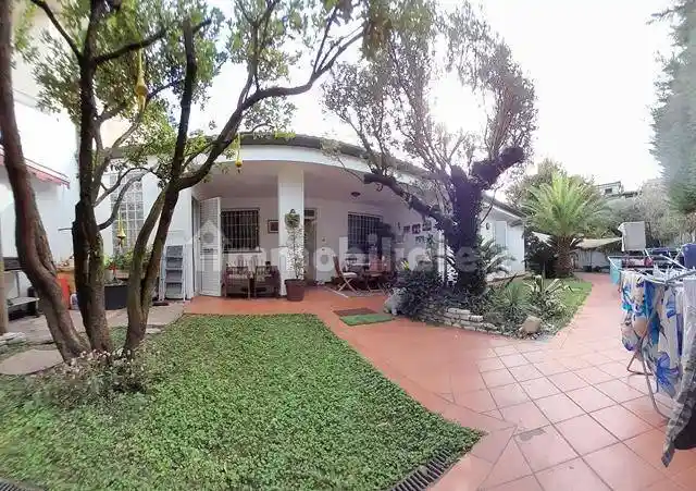 Villa in vendita a Comacchio