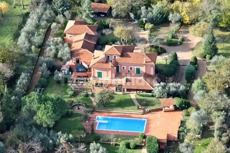 Rustico - Casale in vendita a Castel Morrone