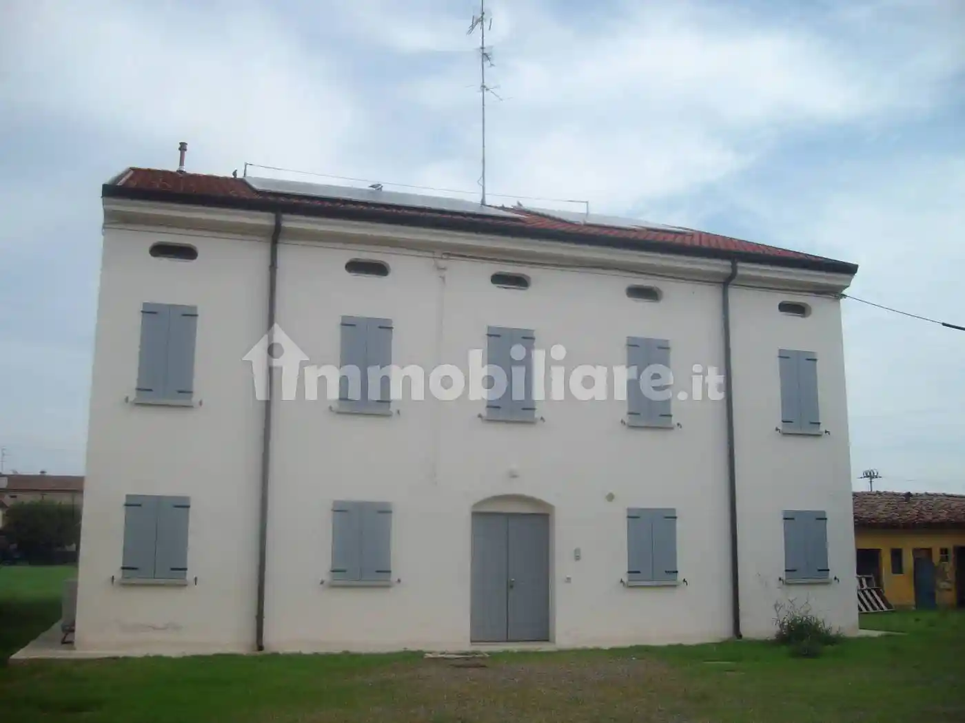 Villa in vendita a Luzzara